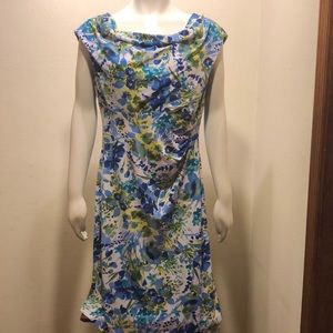 Connected Apparel size 14p blue flowered dress